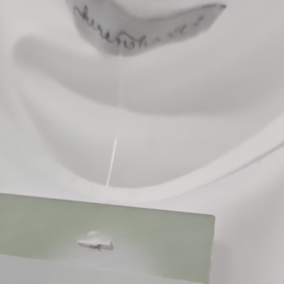 KEREN hart Classic White Tank Top - Picture 3 of 4